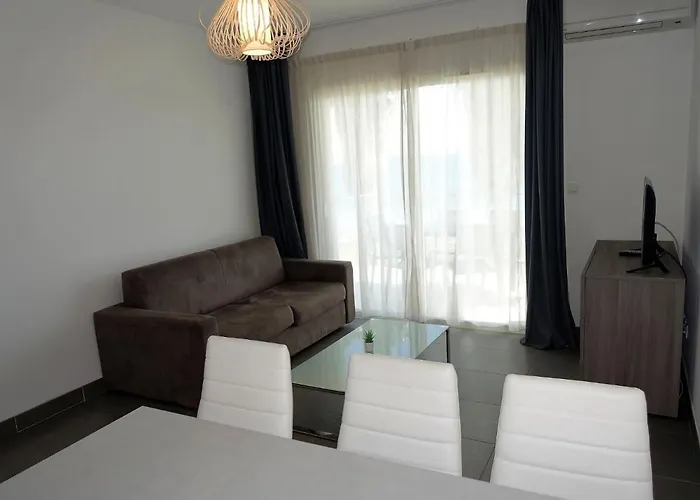 T3 Vue Cap By Interhome Apartmán